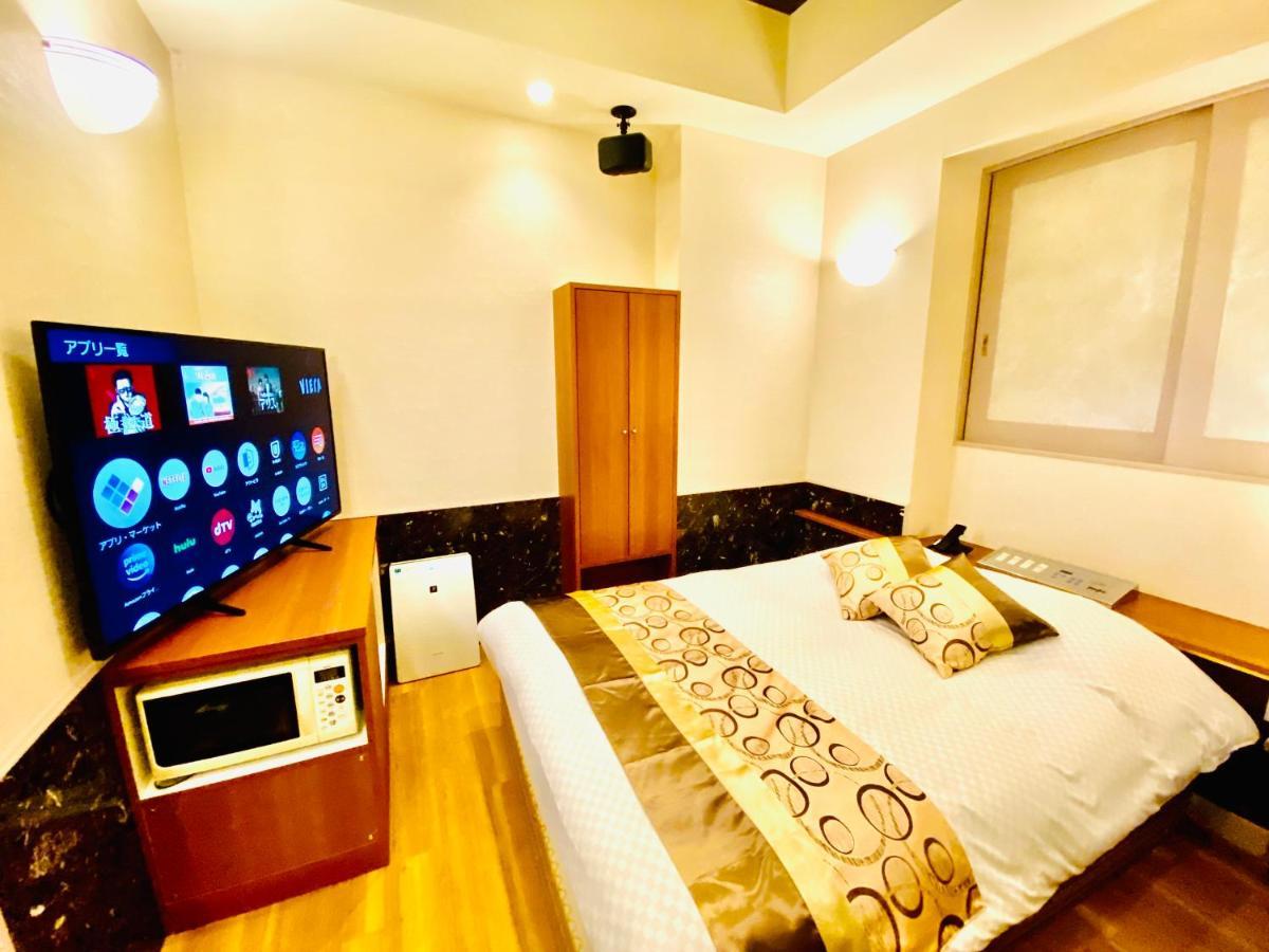 Hotel Crystal 大人専用 Tokyo prefektur Exteriör bild