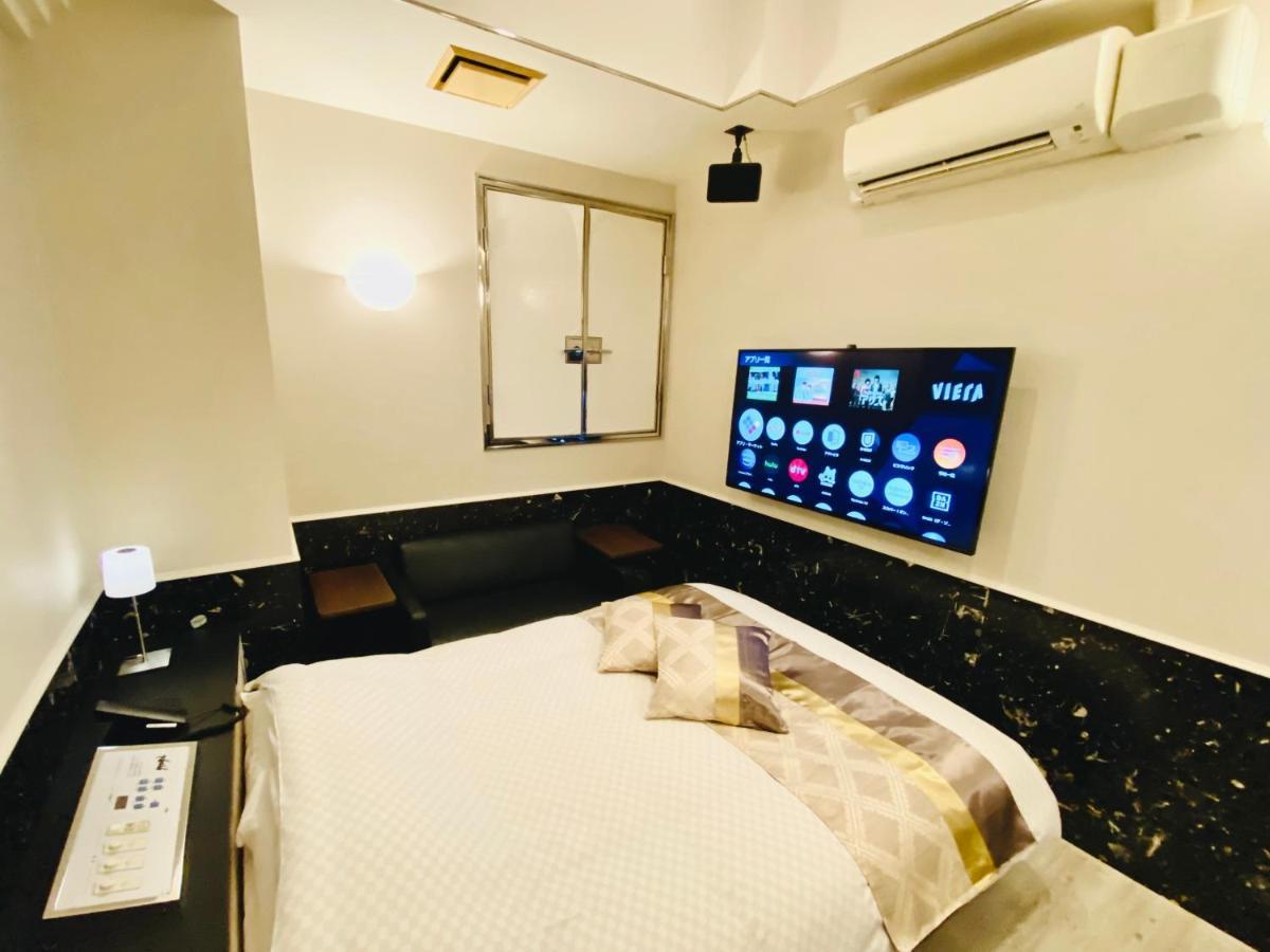 Hotel Crystal 大人専用 Tokyo prefektur Exteriör bild