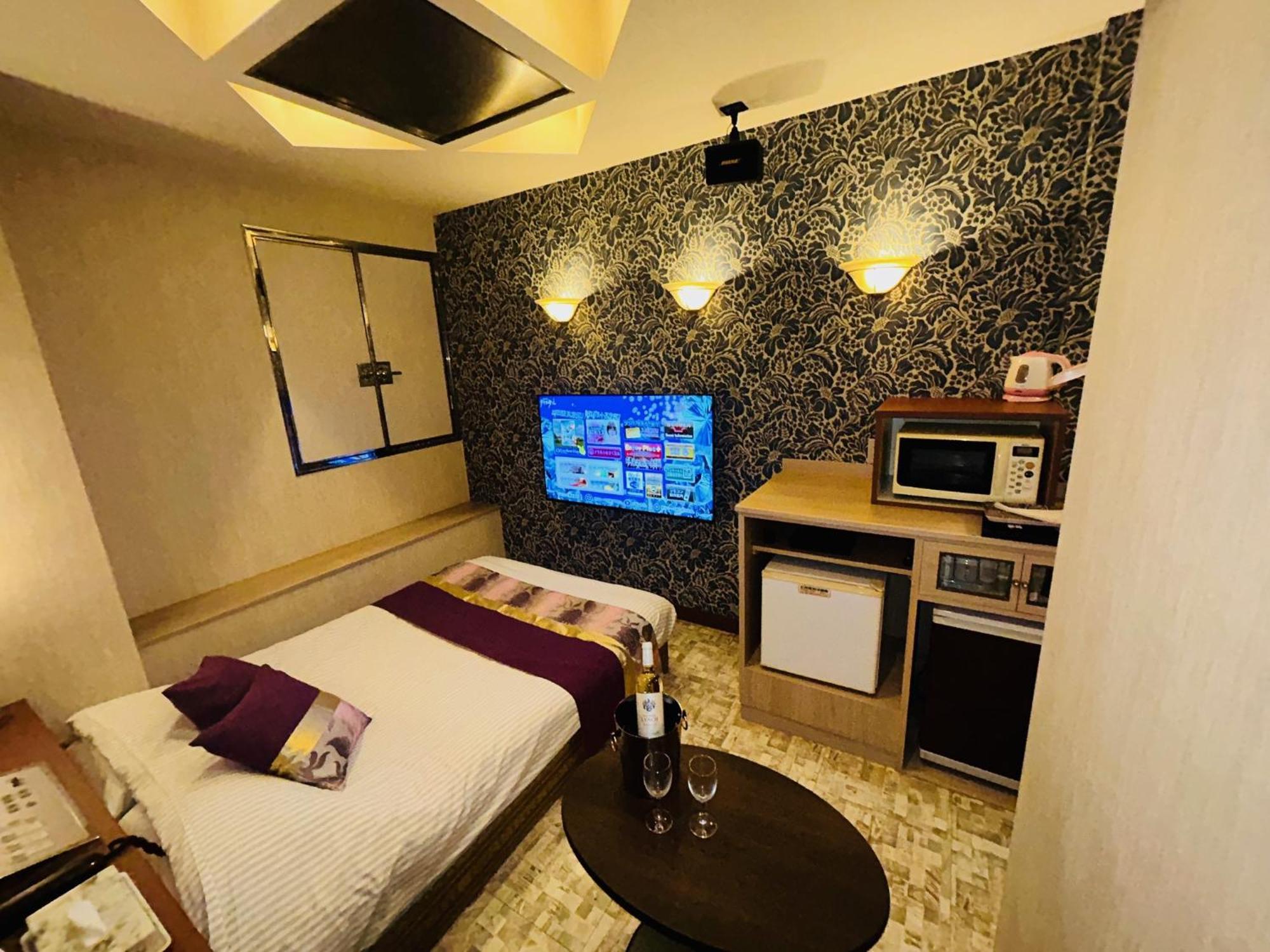 Hotel Crystal 大人専用 Tokyo prefektur Exteriör bild